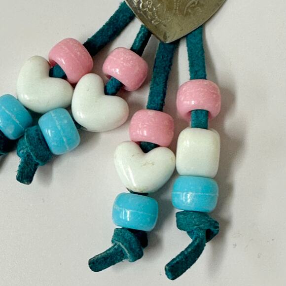 Vintage 90s handmade suede leather and bead macrame Keychain heart concho boho - Picture 13 of 14